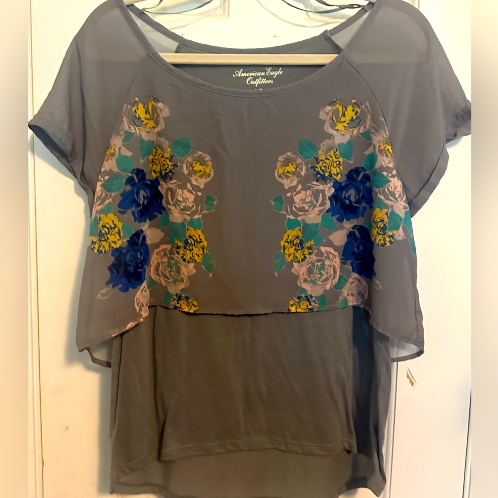 Cute American Eagle top